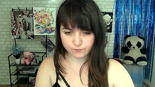 Snapshot of Darina_M_ chatting on 03-06-25, 02:40 Darina M online show from 03-06-25, 02:40