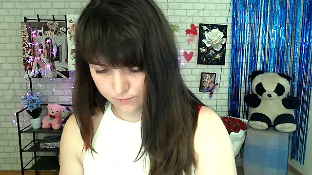 Snapshot of Darina_M_ chatting on 03-07-25, 09:07 Darina M online show from 03-07-25, 09:07