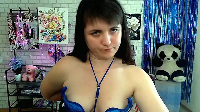 Snapshot of Darina_M_ chatting on 03-14-25, 11:34 Darina M online show from 03-14-25, 11:34