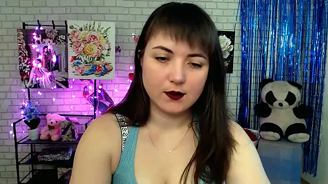 Snapshot of Darina_M_ chatting on 03-19-25, 05:41 Darina M online show from 03-19-25, 05:41