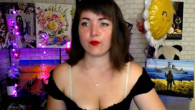 Snapshot of Darina_M_ chatting on 09-09-25, 04:34 Darina M online show from 09-09-25, 04:34