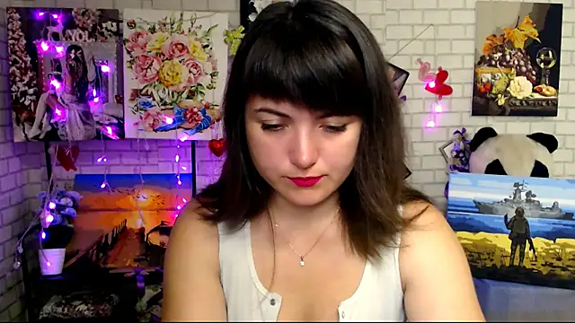 Snapshot of Darina_M_ chatting on 10-10-25, 04:55 Darina M online show from 10-10-25, 04:55
