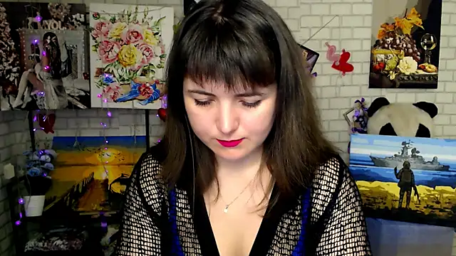 Darina M  online show from 11-16-25, 07:25