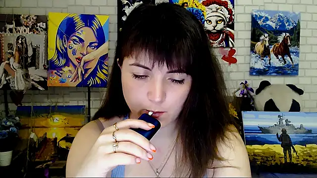 Snapshot of Darina_M_ chatting on 05-02-26, 04:39 Darina M online show from 05-02-26, 04:39