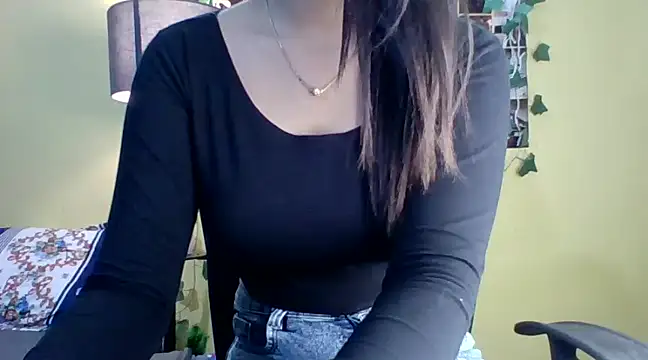 Snapshot of Nicole-wallace chatting on 01-17-25, 11:27 Nicole-wallace online show from 01-17-25, 11:27