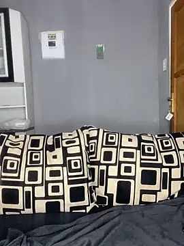 DarkBerry87 online show from 02-19-25, 02:44