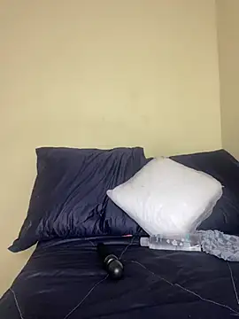 DarkBerry87 online show from 03-10-25, 03:30