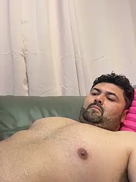 Lucrecio19 online show from 02-26-26, 06:56