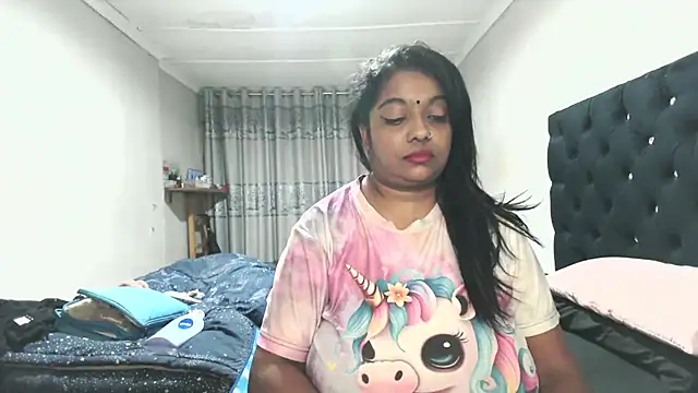 Snapshot of Indianmayaxoxo chatting on 05-17-26, 04:03 Indianmayaxoxo online show from 05-17-26, 04:03