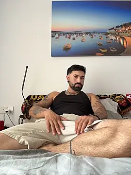 Snapshot of Goosebumps_21 chatting on 12-20-25, 01:40 Goosebumps 21 online show from 12-20-25, 01:40