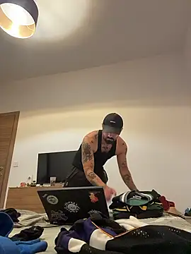 Snapshot of Goosebumps_21 chatting on 01-12-26, 08:14 Goosebumps 21 online show from 01-12-26, 08:14