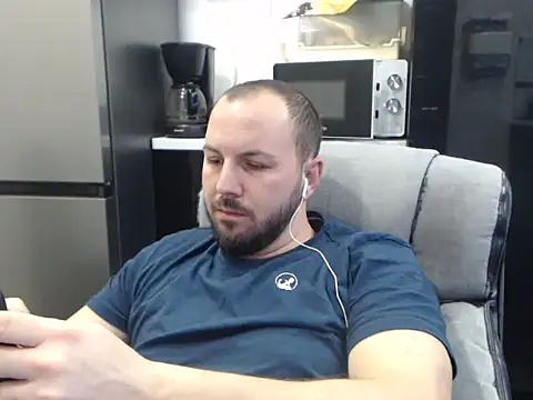 Snapshot of nickolastheboy chatting on 12-18-25, 12:27 nickolastheboy online show from 12-18-25, 12:27