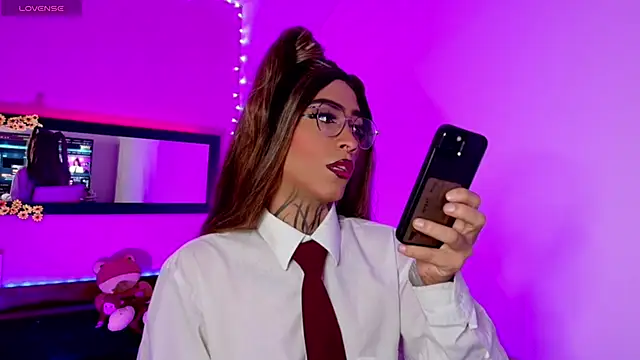 Micaela Rangel online show from 11-22-25, 03:38