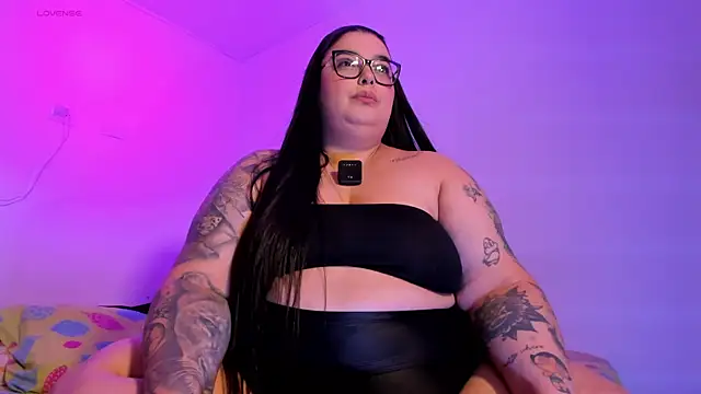 Snapshot of Apriilpeach_ chatting on 11-10-25, 11:26 Apriilpeach online show from 11-10-25, 11:26