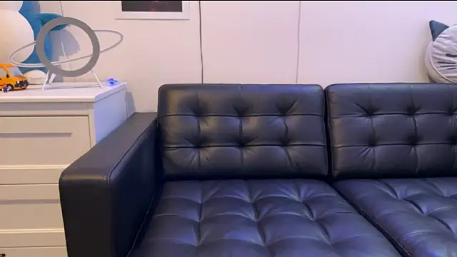 Snapshot of BlueEyedTallGuy94 chatting on 12-09-24, 01:07 BlueEyedTallGuy94 online show from 12-09-24, 01:07