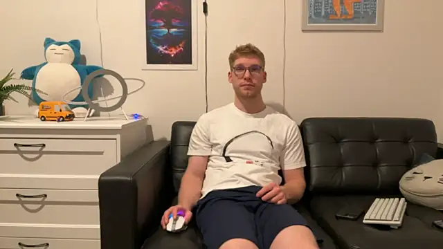 Snapshot of BlueEyedTallGuy94 chatting on 12-14-24, 10:50 BlueEyedTallGuy94 online show from 12-14-24, 10:50