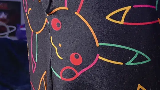 Snapshot of BlueEyedTallGuy94 chatting on 10-29-25, 12:57 BlueEyedTallGuy94 online show from 10-29-25, 12:57