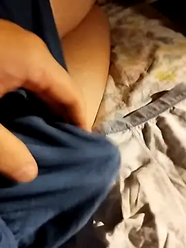 Snapshot of Grig1982 chatting on 10-29-25, 04:09 Grig1982 online show from 10-29-25, 04:09