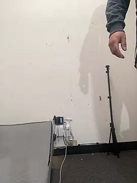 Snapshot of MiamiBang chatting on 02-01-25, 11:54 MiamiBang online show from 02-01-25, 11:54