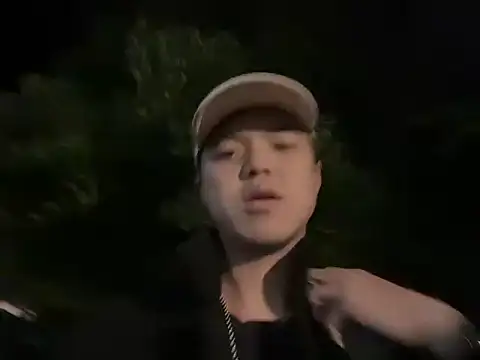 Snapshot of TheDarkPrix chatting on 10-28-25, 03:36 TheDarkPrix online show from 10-28-25, 03:36