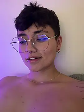 Snapshot of Ashley_Chriss chatting on 02-22-25, 06:17 Ashley Chriss online show from 02-22-25, 06:17