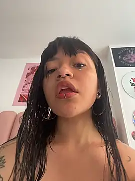 Snapshot of Ashley_Chriss chatting on 11-29-25, 06:44 Ashley Chriss online show from 11-29-25, 06:44