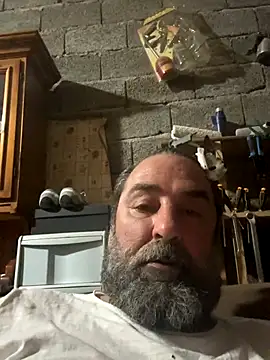 Snapshot of ros217 chatting on 10-29-25, 09:27 ros217 online show from 10-29-25, 09:27