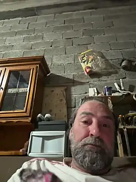 Snapshot of ros217 chatting on 04-10-26, 10:14 ros217 online show from 04-10-26, 10:14