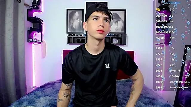 Tayson Rivers online show from 01-29-25, 07:22