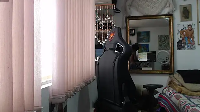 Snapshot of Siriss_boyrag chatting on 11-10-25, 06:51 Siriss boyrag online show from 11-10-25, 06:51