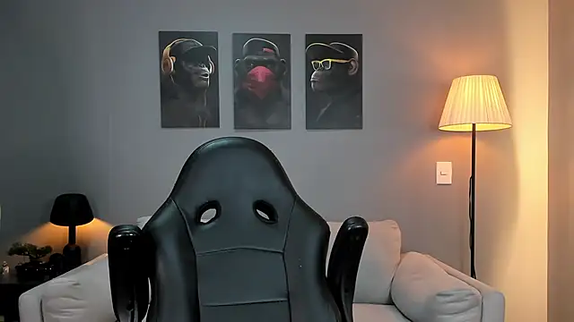 Snapshot of ApoloMakris chatting on 11-20-25, 05:12 ApoloMakris online show from 11-20-25, 05:12