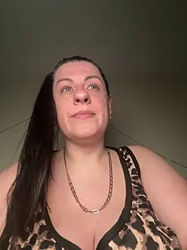 Evelinia online show from 04-09-26, 03:17