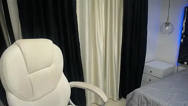 Snapshot of ailyn_miranda chatting on 03-11-25, 03:26 ailyn miranda online show from 03-11-25, 03:26