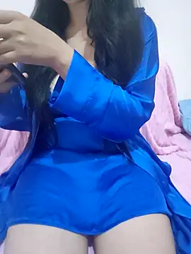 Snapshot of Liyan- chatting on 11-17-25, 10:48 Liyan- online show from 11-17-25, 10:48