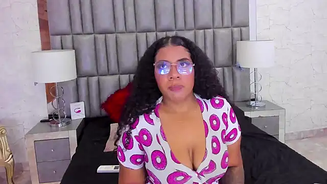 MelannyTylor online show from 01-24-25, 04:05