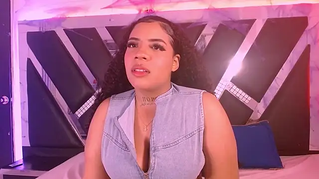 MelannyTylor online show from 10-11-25, 03:28