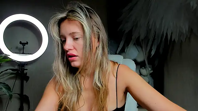 foxy blond online show from 12-01-25, 12:15