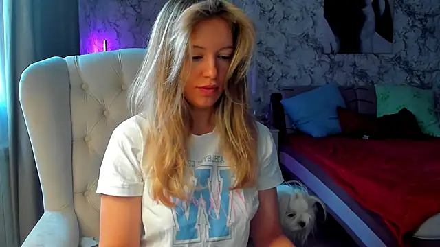 foxy blond online show from 03-25-26, 12:27