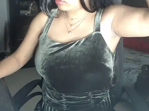 Snapshot of DevilErin chatting on 06-10-26, 03:00 DevilErin online show from 06-10-26, 03:00
