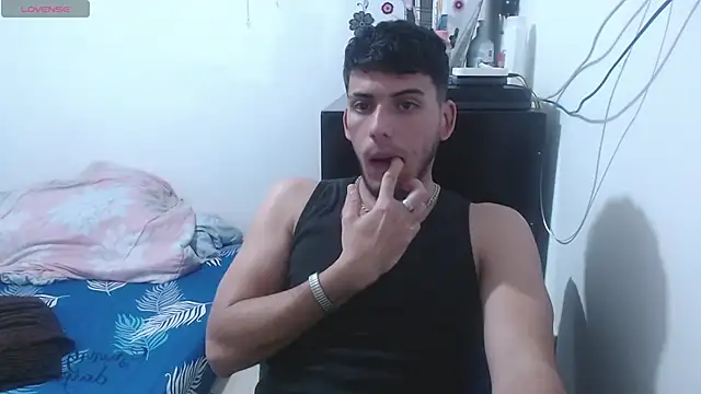 Snapshot of JackOcean chatting on 09-17-25, 07:04 JackOcean online show from 09-17-25, 07:04