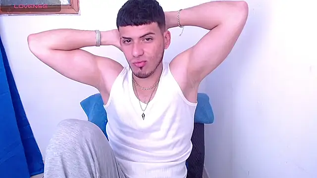 Snapshot of JackOcean chatting on 09-21-25, 03:46 JackOcean online show from 09-21-25, 03:46