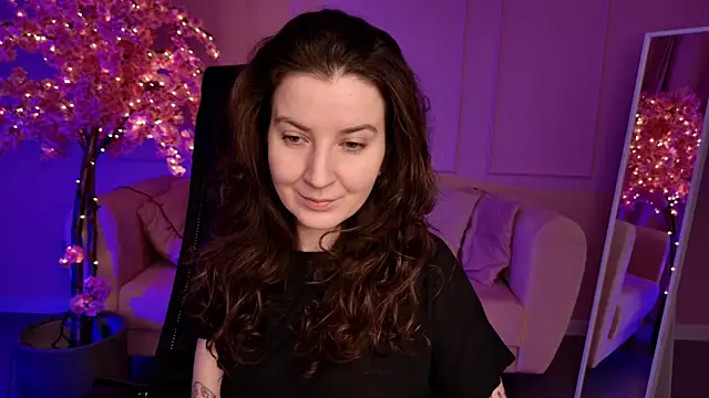 Snapshot of JackieByrd chatting on 10-04-25, 09:07 JackieByrd online show from 10-04-25, 09:07