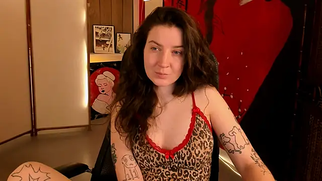 Snapshot of JackieByrd chatting on 10-15-25, 01:22 JackieByrd online show from 10-15-25, 01:22