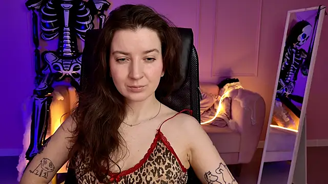 Snapshot of JackieByrd chatting on 10-23-25, 01:21 JackieByrd online show from 10-23-25, 01:21