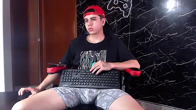 Snapshot of maty_hardx chatting on 01-23-25, 12:52 maty hardx online show from 01-23-25, 12:52