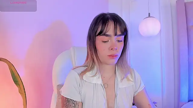 Lucy Vega online show from 12-04-25, 03:49