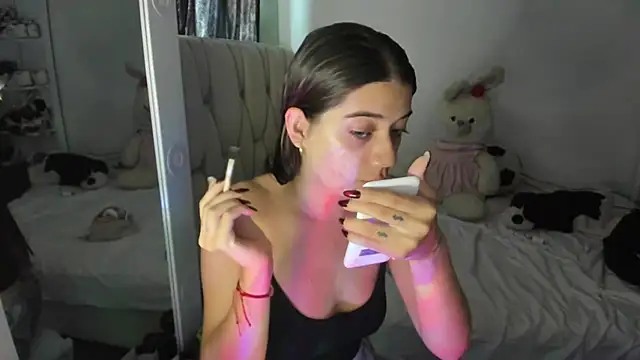 Snapshot of KittyKlum chatting on 06-30-26, 03:24 KittyKlum online show from 06-30-26, 03:24