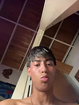 Mauuu18 online show from 05-16-26, 12:07