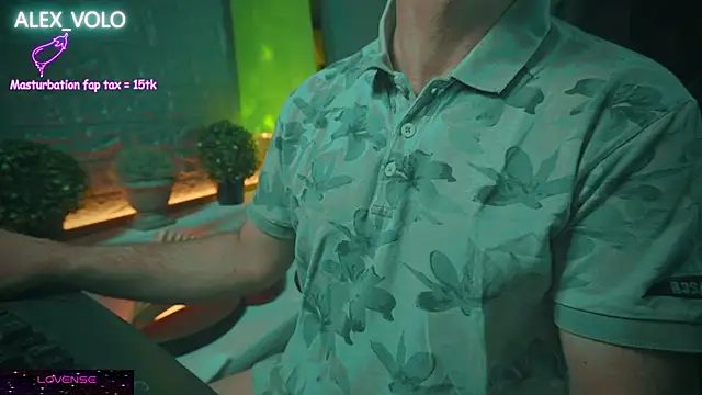 Snapshot of alex-volo chatting on 01-25-25, 10:18 alex-volo online show from 01-25-25, 10:18