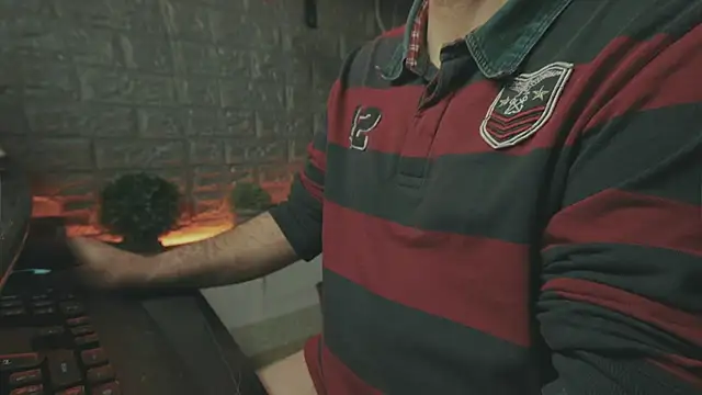 Snapshot of alex-volo chatting on 12-05-25, 01:47 alex-volo online show from 12-05-25, 01:47